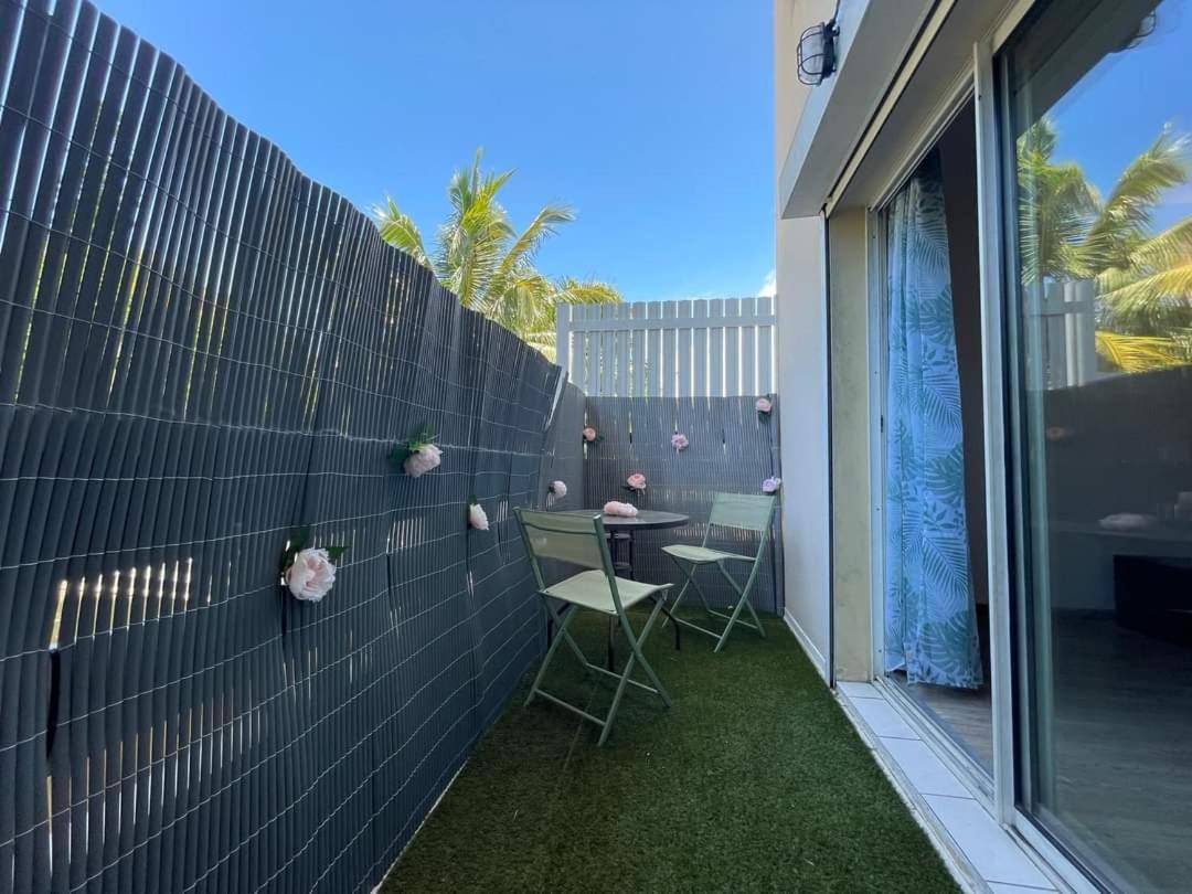 Appartement Cosy En Duplex Avec Jardin Et Cuisine A Trianon Noumea Esterno foto